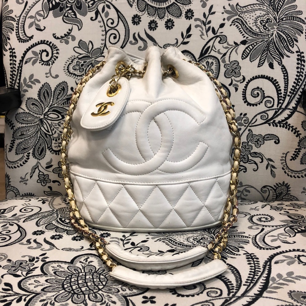 Chanel vintage drawstring shoulder bag